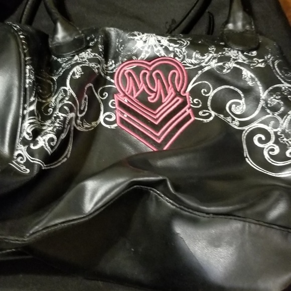 Metal mulisha purses - Picture 1 of 3